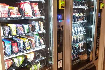 Snack bar