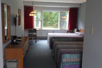 Room 17 of 40