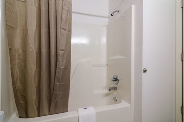 Room 21 of 31