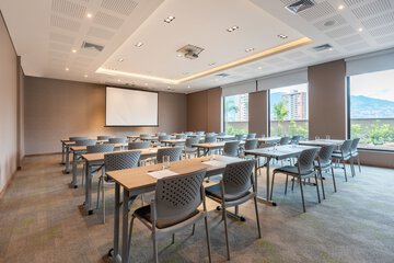 Meeting facility