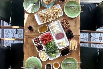 Breakfast meal