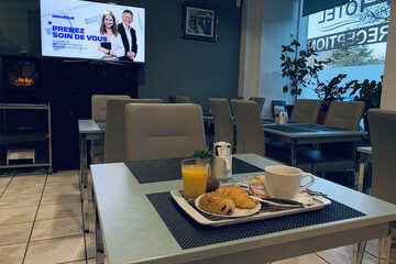 Breakfast area