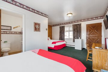 Room 103 of 212