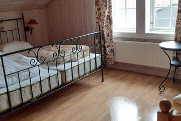 Photo 33