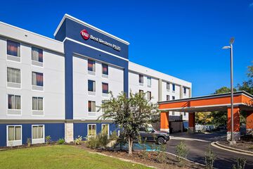 Best Western Plus Lexington Inn