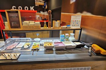 Breakfast buffet