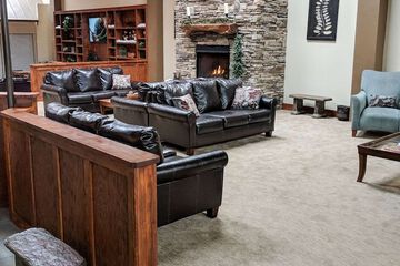 Cascades Mountain Resort Ascend Hotel Collection