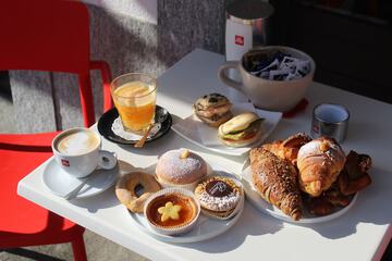 Breakfast meal