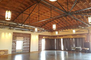 Ballroom/Hall 66 of 70