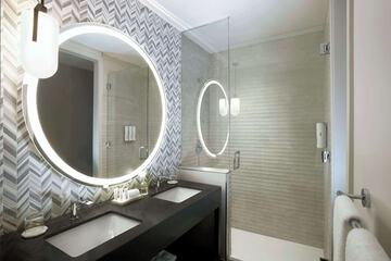 Bathroom shower