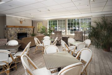 Hotel Interior 6 of 23