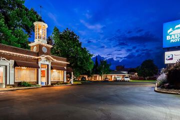 Baugh Motel SureStay Collection by Best Western
