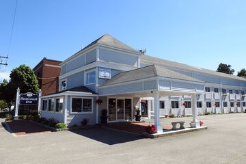 SeaCoast Inn