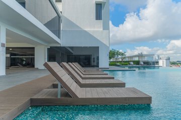 Sundeck