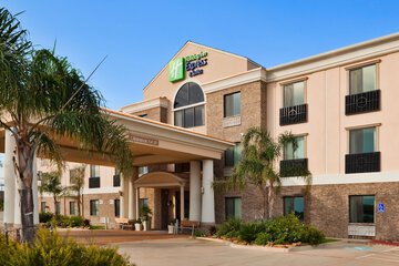 Holiday Inn Express Hotel & Suites Fairfield - North by IHG