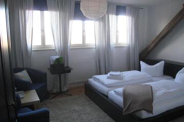 Photo 33