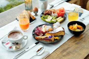 Breakfast buffet