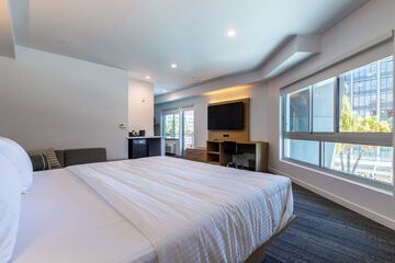 Room 28 of 81
