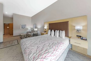 Room 10 of 29