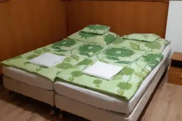 guest_rooms