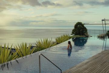 Rooftop pool
