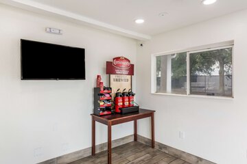 Breakfast/Coffee Service 36 of 37