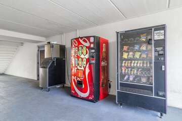 Vending machine
