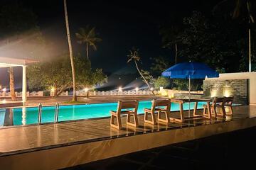 Infinity pool