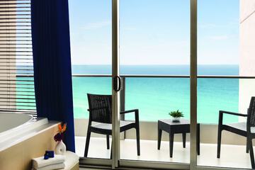 Beach/ocean view