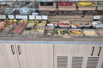 Breakfast buffet