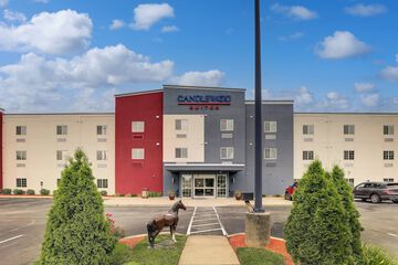 Candlewood Suites Lexington by IHG