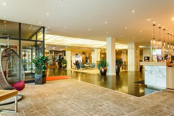 Check-in/check-out kiosk
