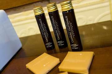 Bathroom amenities