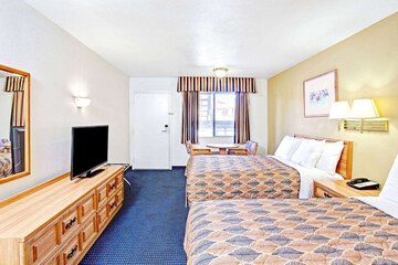Room 11 of 14