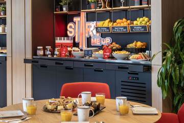 Breakfast area