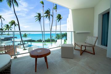 Beach/ocean view
