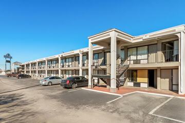 Knights Inn San Antonio near Frost Bank Center