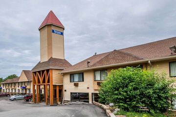 Rodeway Inn & Suites Madison East