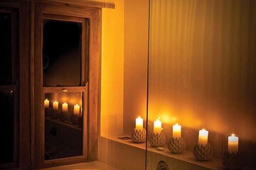 Deep soaking bathtub