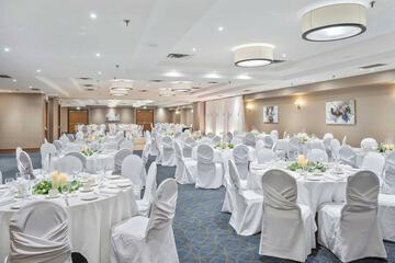 Banquet hall