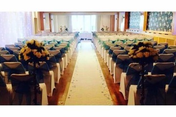 Indoor wedding