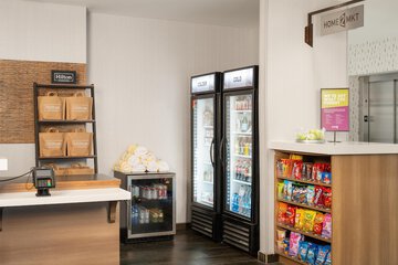 Snack bar
