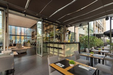Snack bar