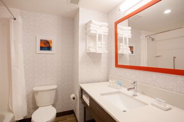 Room 8 of 36