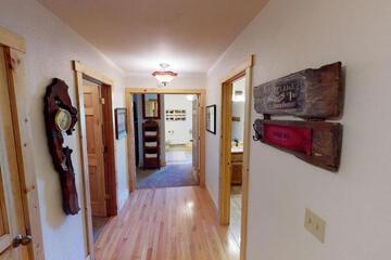 Photo 51