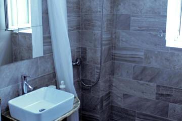Photo 34