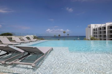 Rooftop pool