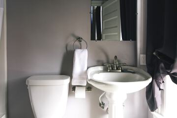 Room 35 of 53