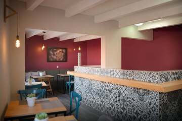 Coffee shop