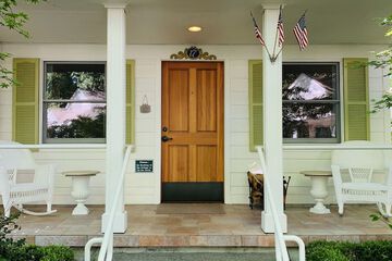 Cottage Grove Inn